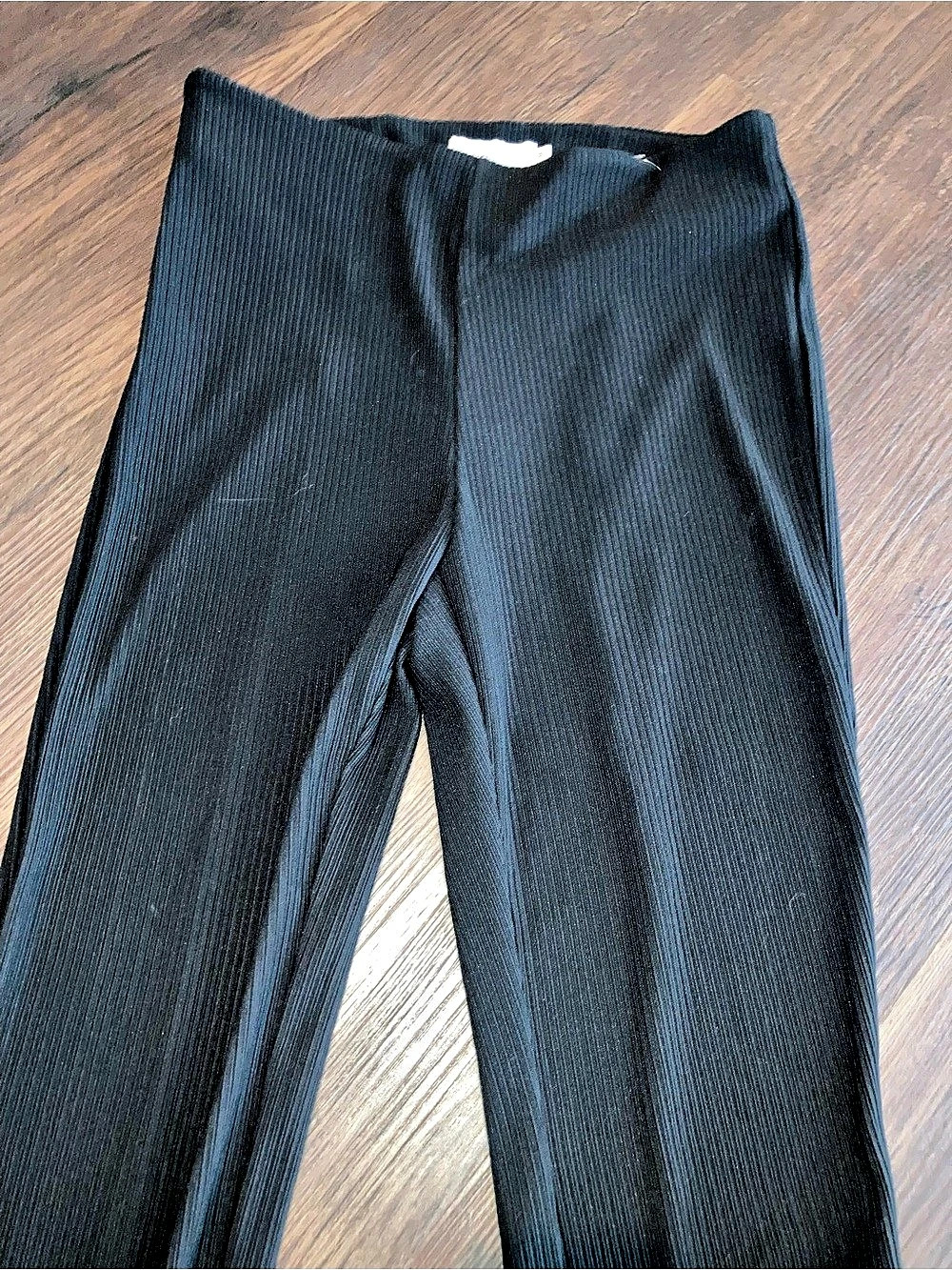 Jqwention Pants Black with feathers
Size M Like New - Picture 2 of 5